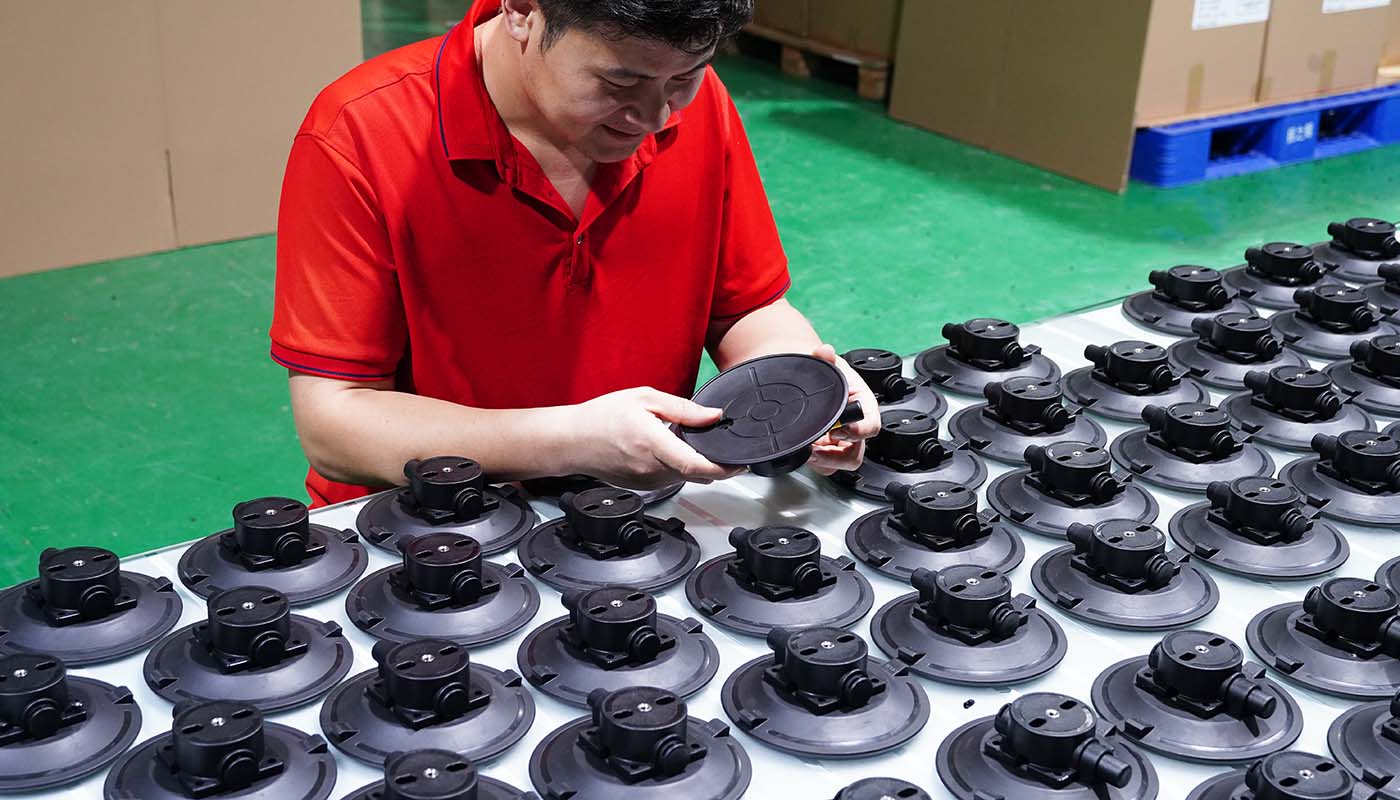 Electric & Manual Suction Cup Solutions 7 fe870e7644df9652d7e726240aca2449 1